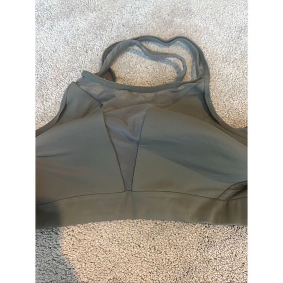 Lululemon Athlete Arrival Bra ,Grey Sage $80 Sz 12 E20 - Picture 6 of 8